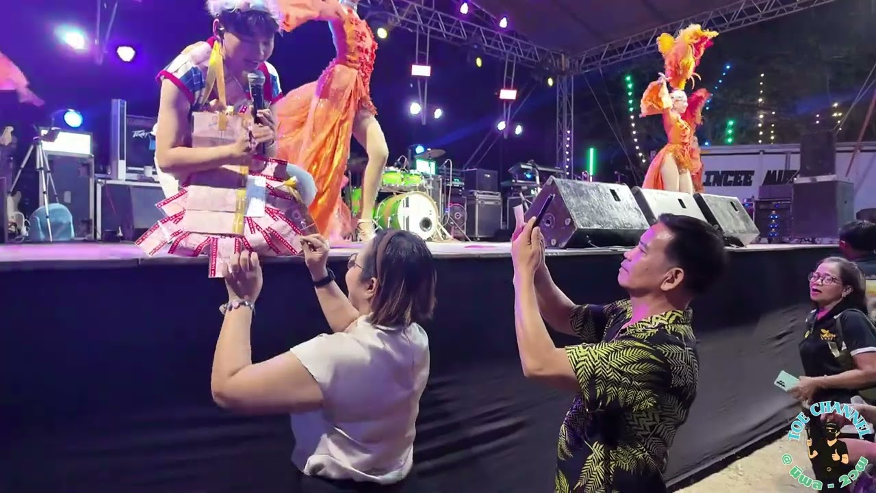 น้องต้นข้าวร้องเพลงจิรักหรือจิหลอก@งานปิดทองรูปหล่อหลวงพ่อทุน วัดใหม่ทางข้าม จ อ่างทอง 14 มี.ค.69