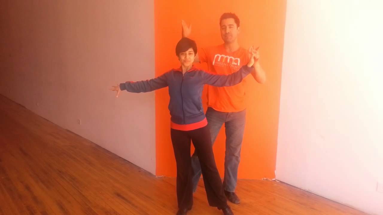 Salsa Dancing Chicago - How to do a Copa | In and Out | Mambo Dancing
