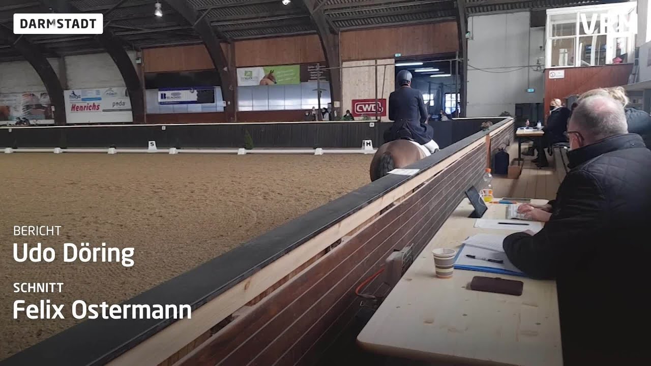 Olympiasiegerin Ulla Salzgeber reitet Dressur in Darmstadt