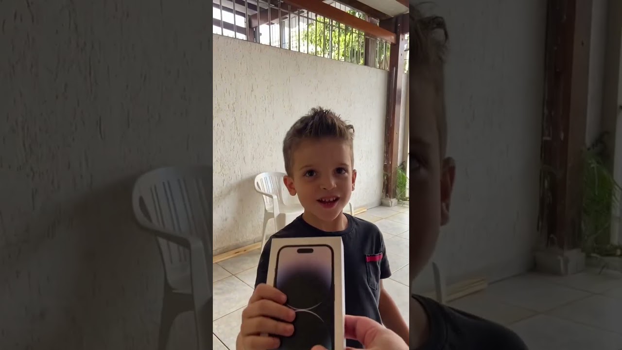 ELE TINHA UM CELULAR QUEBRADO-PARTE 2🥺😭#shorts