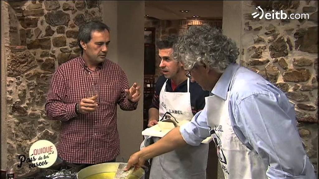 Quique se va de cena a un txoko de Bilbao con su nueva cuadrilla