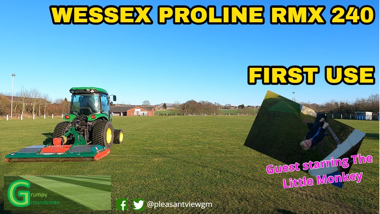 Out mowing with the new (to me) Wessex Proline RMX 240 Rollermower and John Deere 4520 tractor