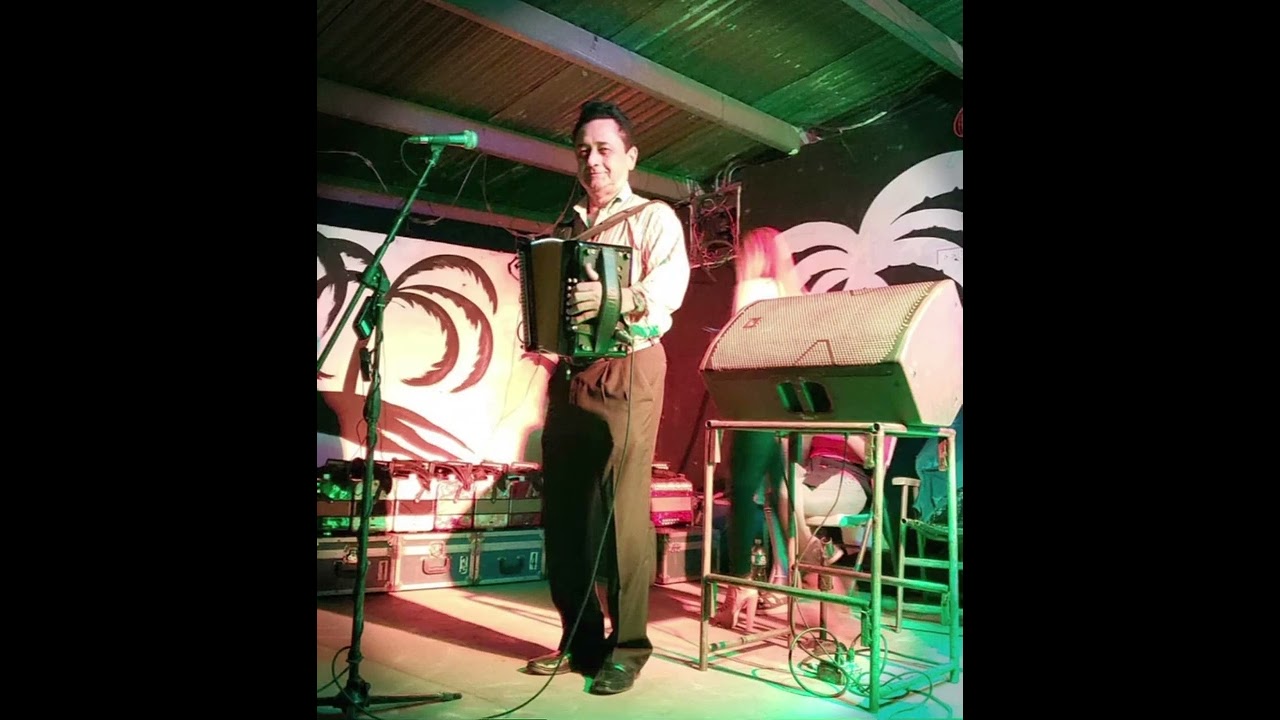 Alfredo Escudero y Los Montañeros La Gallada (En Vivo).