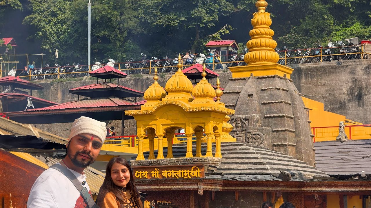 “Maa Baglamukhi Ka Mandir – Jahan Har Mannat Hoti Hai Poori!”🛕🙏😊