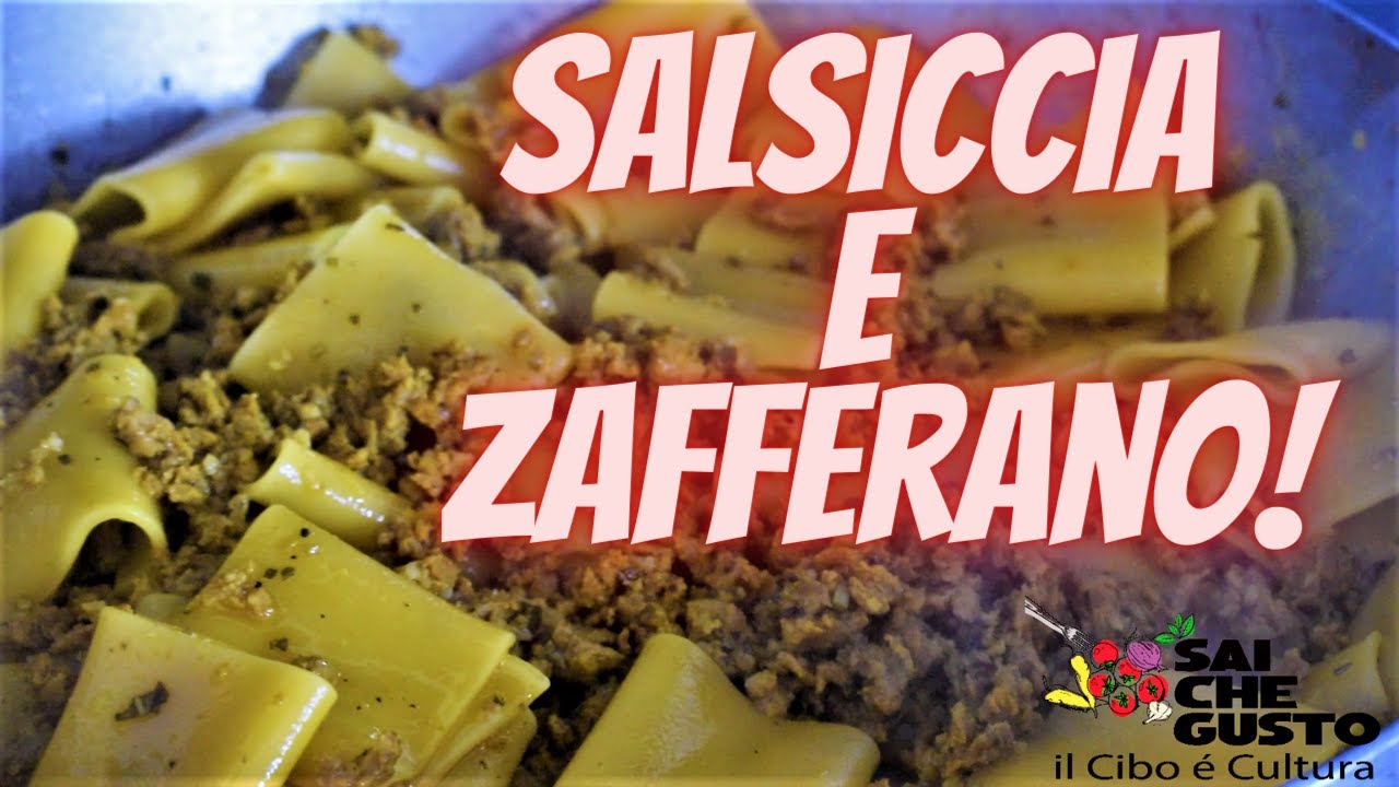 Paccheri con salsiccia e zafferano | Ragù di salsiccia | Primo piatto facile e veloce