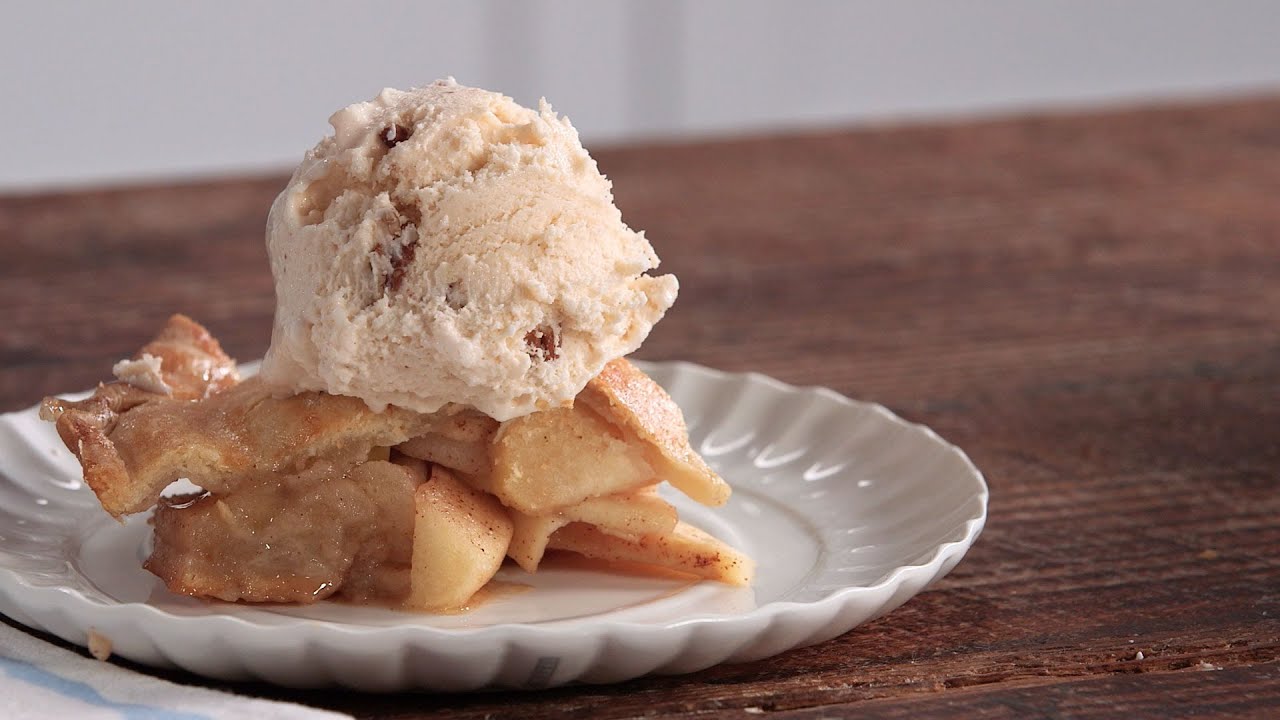 Easy Skillet Apple Pie | Southern Living