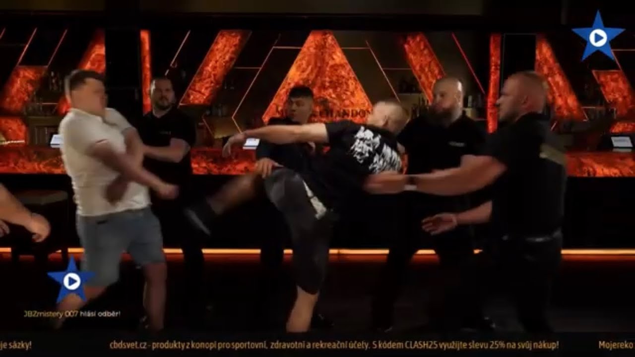 B4THECLASH: Tade&aacute;&scaron; Vesel&yacute; vs Mawar (highkick)