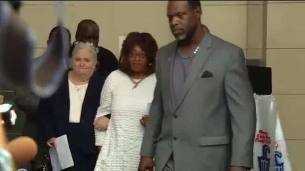 UNCUT: Corrine Brown's attorney speaks after hearing