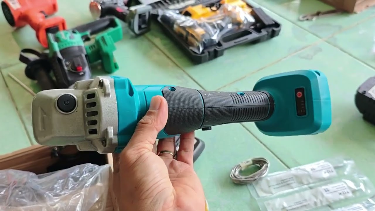 Máy pin và một số đồ pin ae cần liên hệ zalo 0337228867 e hùng cảm ơn ae ủng hộ