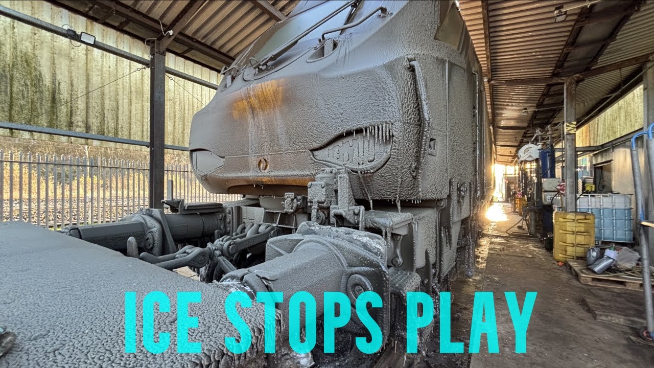 Ice Stops Play | A Frozen RHTT Train
