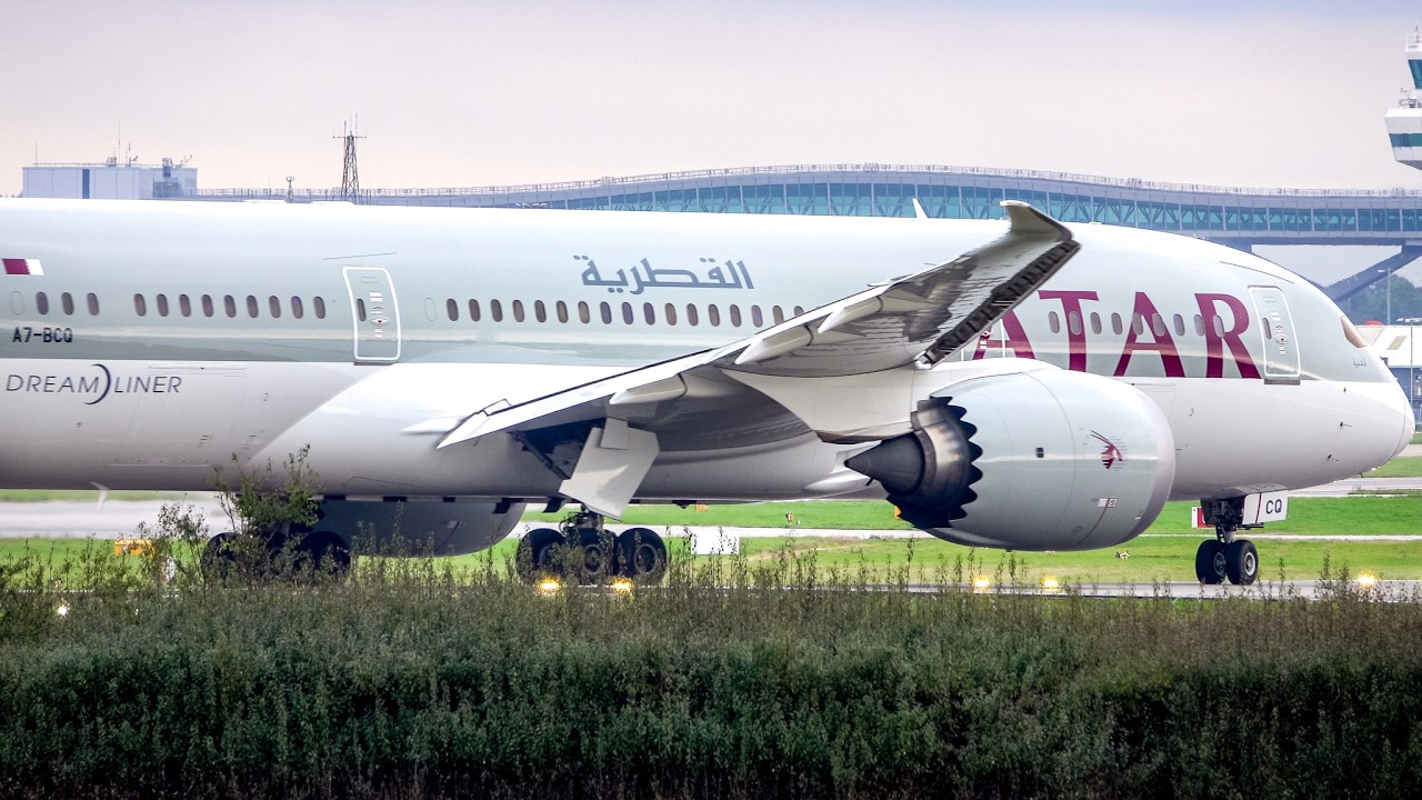 London Gatwick Airport | Morning Rush Hour | PLANE SPOTTING