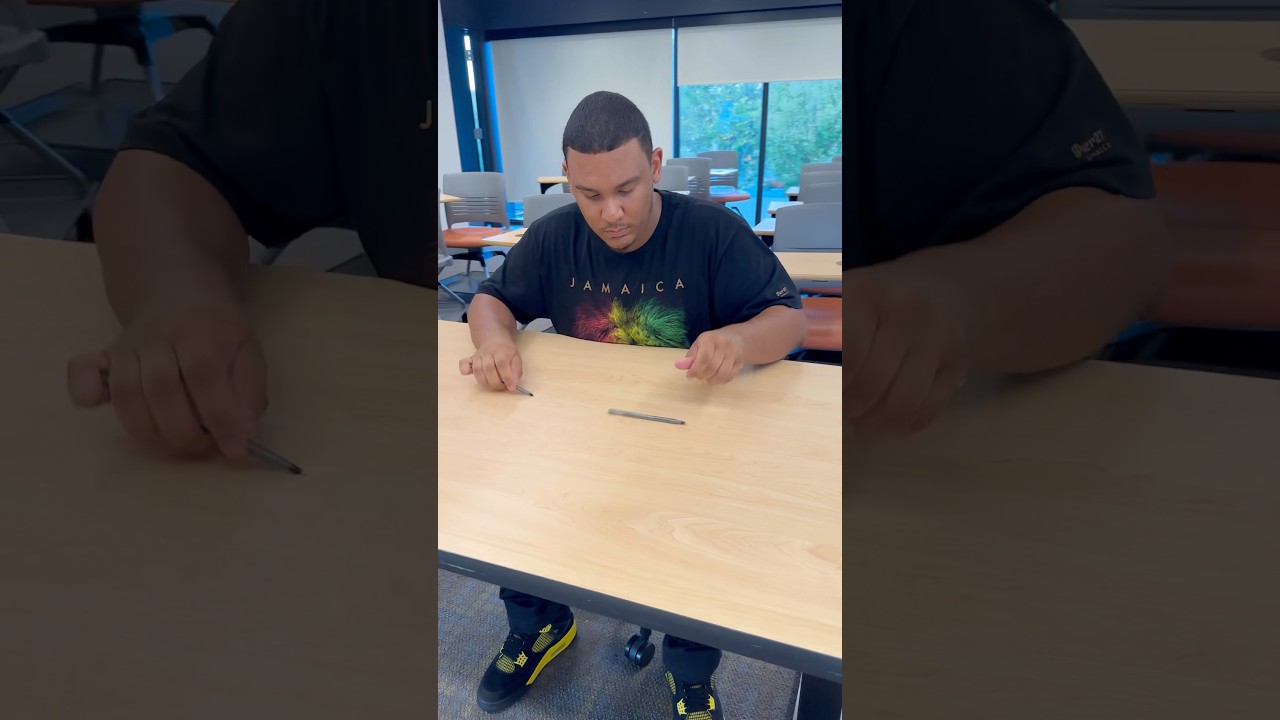 Pen tap freestyle at @umasslowell 🖊️🔥🔥