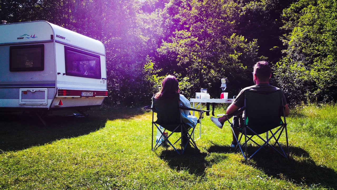 Escapadă Off Camping cu Rulota la Cheile Borzești🏕️