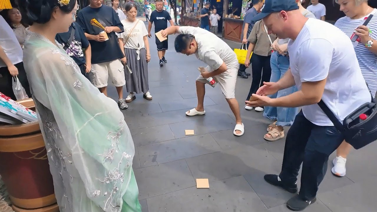 带俄罗斯二哥穿越古代成赘婿？ 体验宋朝人一天玩嗨了 #贝加尔阿楠 #贝加尔 #俄罗斯二哥 #贝加尔阿楠俄罗斯