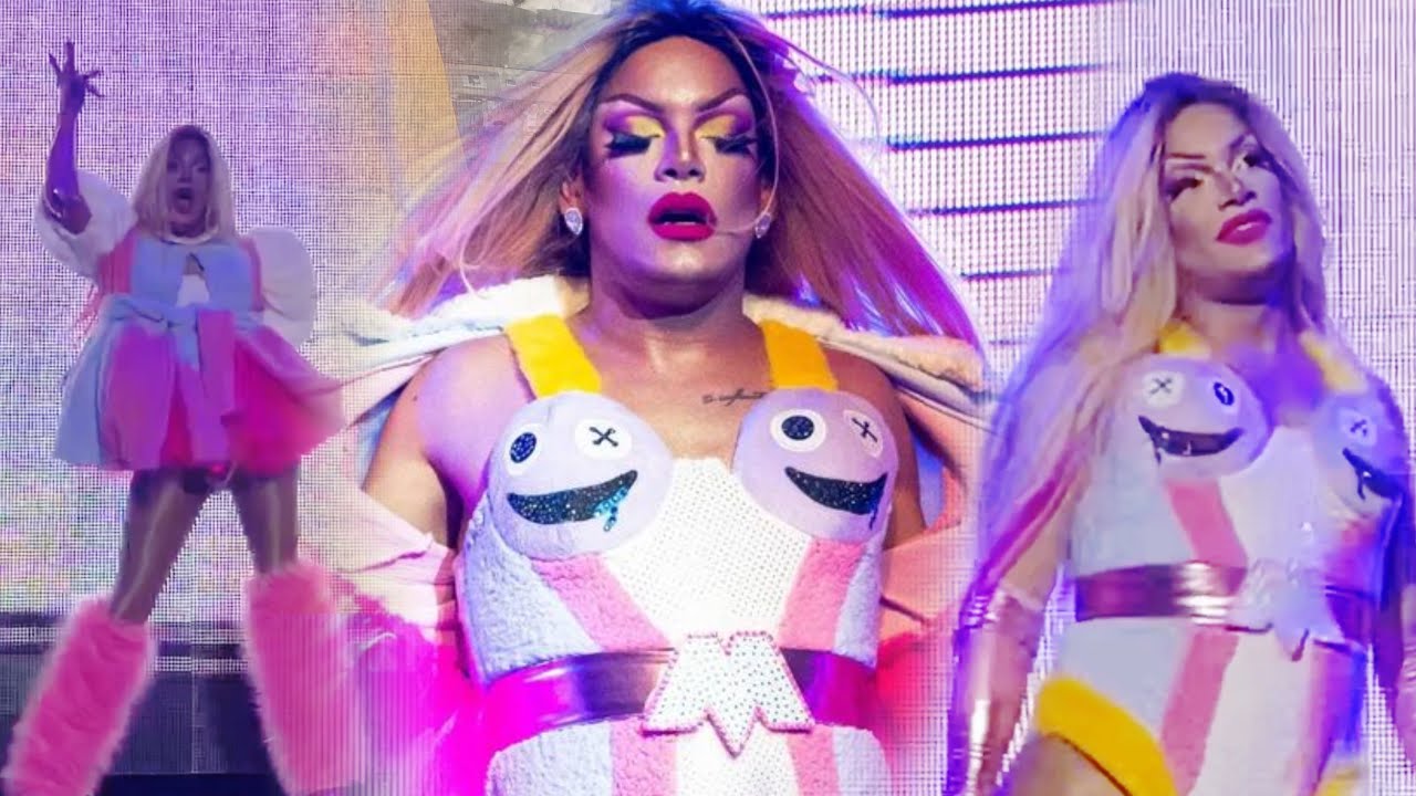 MEGAN THE DRAG QUEEN - BONEQUISHA (Performance Blue Space / SP) 💕