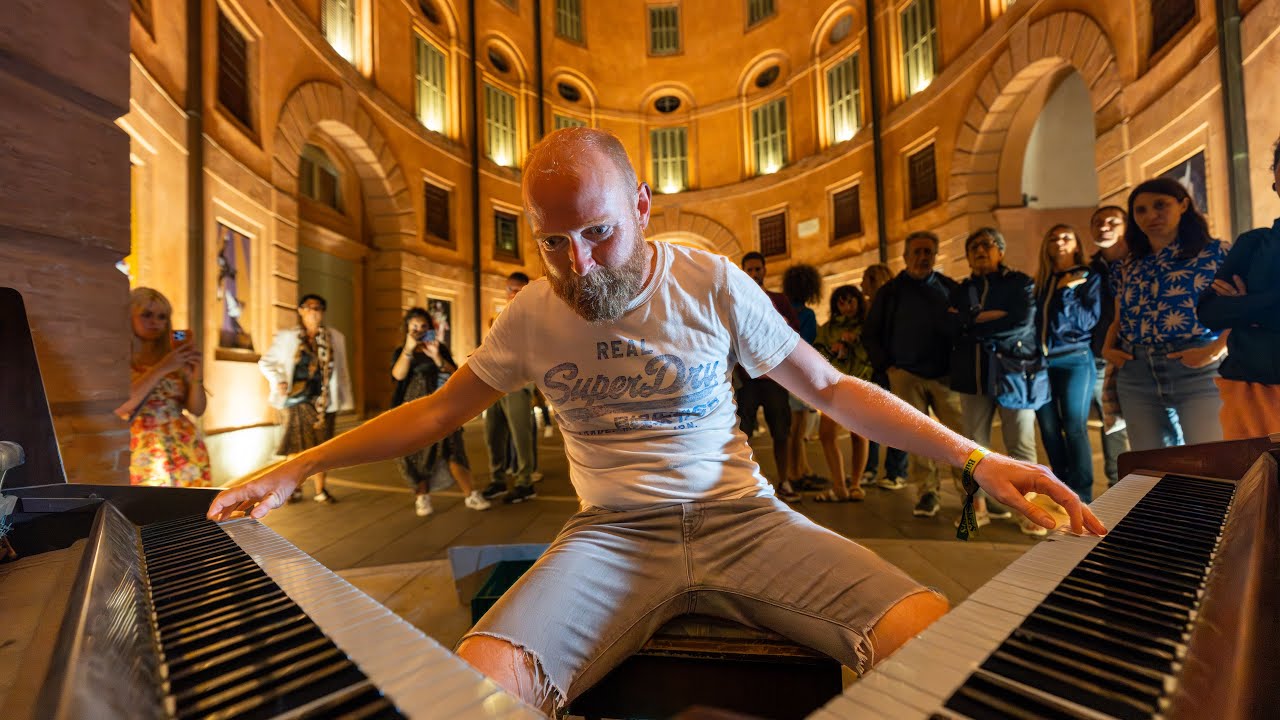 Piano Busker #8 at Ferrara Buskers Festival 2025