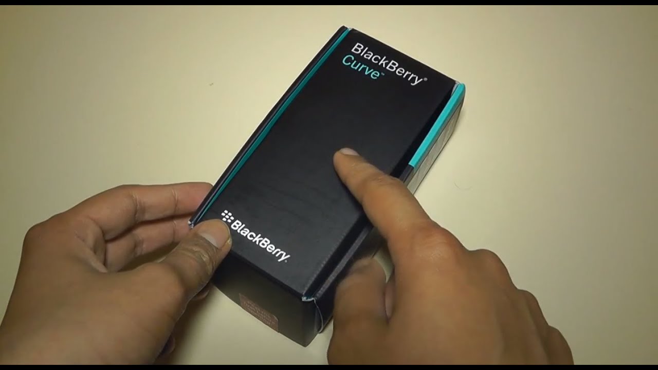 BlackBerry Curve 9320 Unboxing & First Look