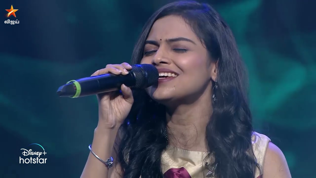 Oru deivam thantha poovae Song By 