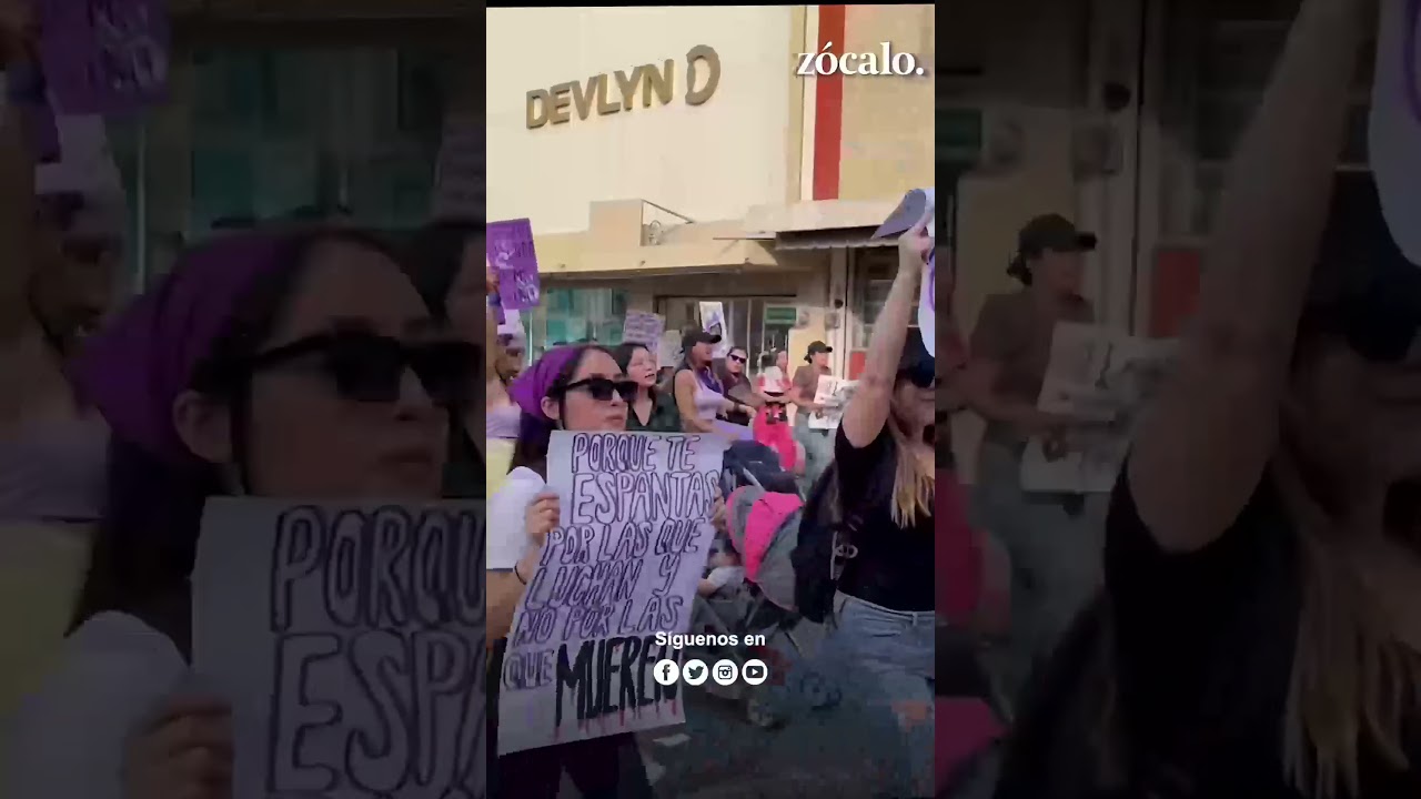 M&aacute;s de 10 mil mujeres tomaron las calles de #Saltillo en la marcha del #8M