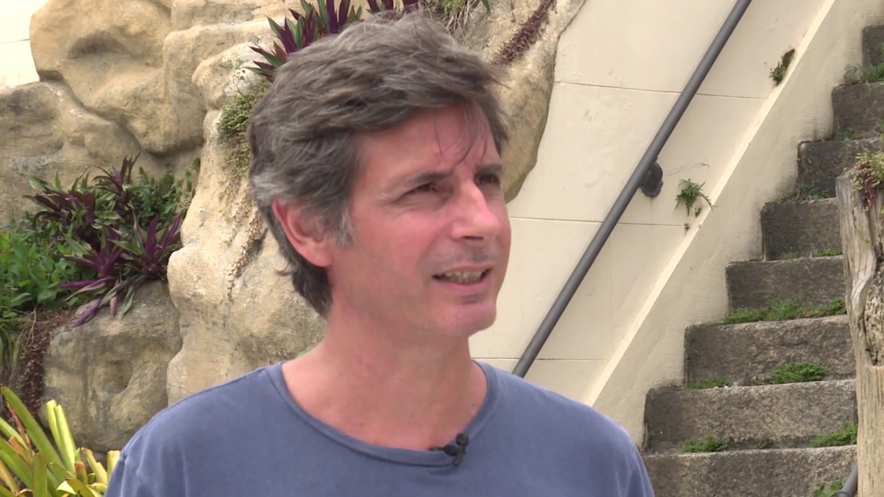 DOCUMENTÁRIO PRETOS NOVOS  de Gabriel Marcílio