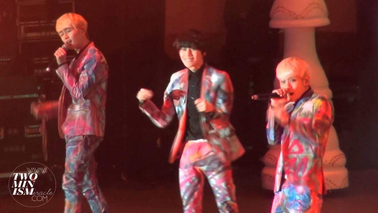 twominism - happy colorful TAEMIN ver.