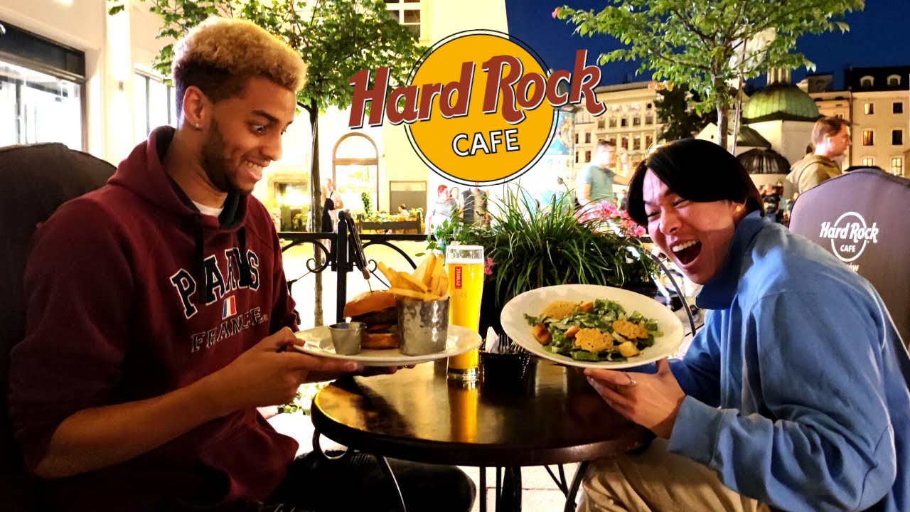 WE TRY HARD ROCK CAFE FOR THE FIRST TIME !! (HRC KRAKOW)