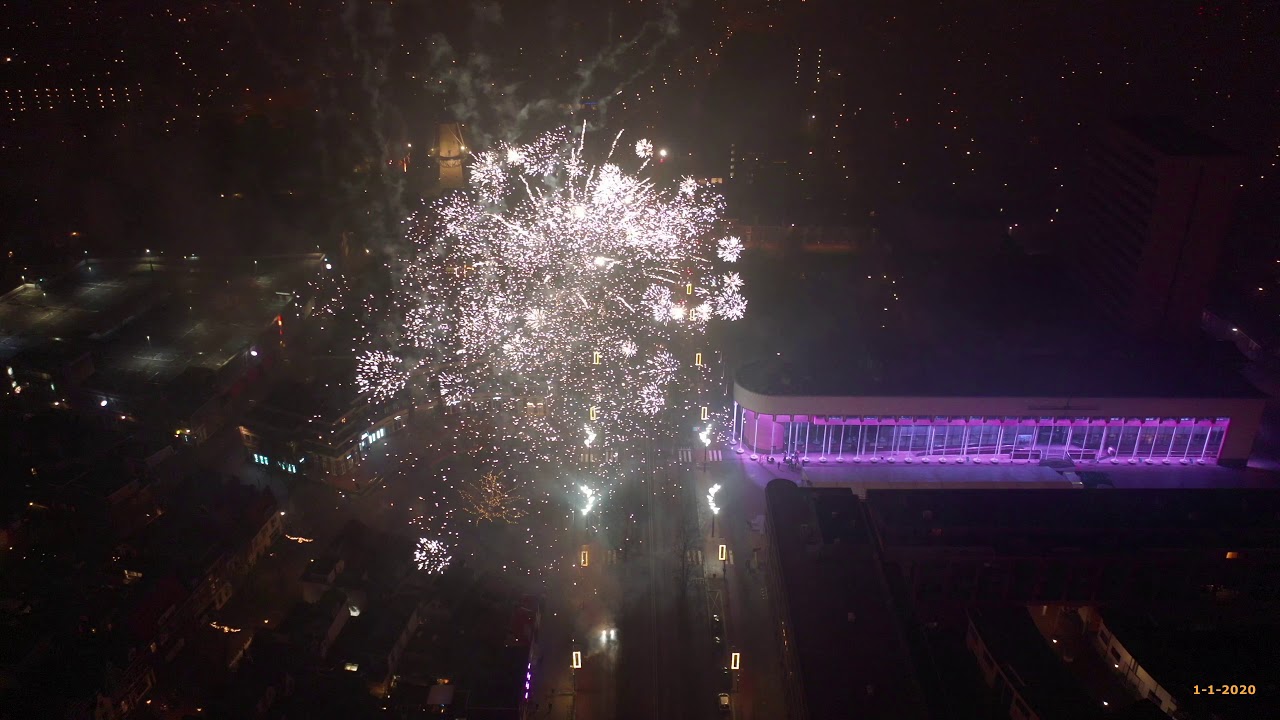 Schiedam centrum binnenstad vuurwerk 2020 (1-1-2020)