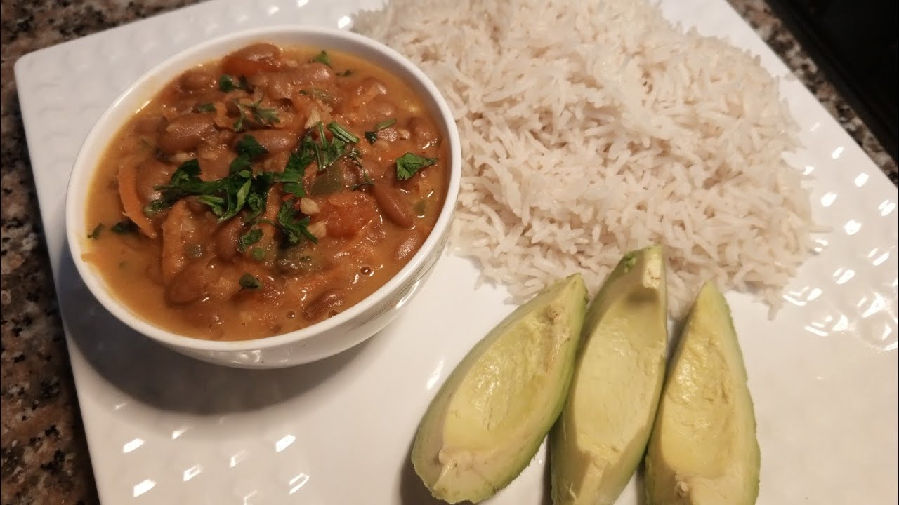 Easy Yellow Beans in Coconut Sauce