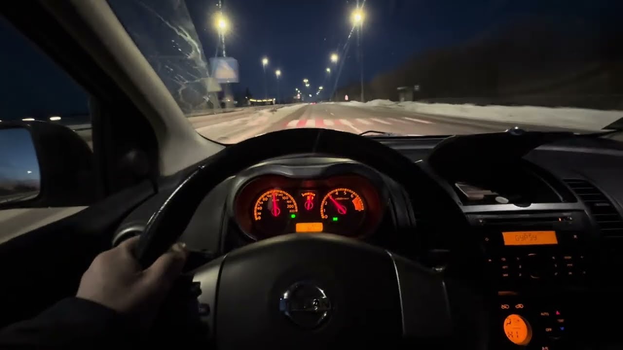 Nissan Note 1.6 Автомат Оберти на Трасі 