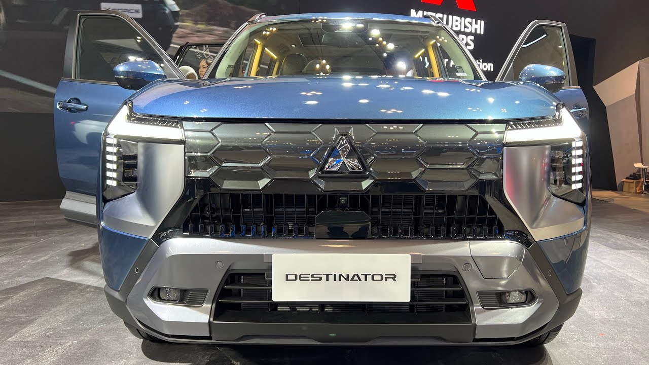 2025 Mitsubishi DESTINATOR Ultimate Premium (Lunar Blue) - Luxury SUV 7 Seats! Exterior & Interior