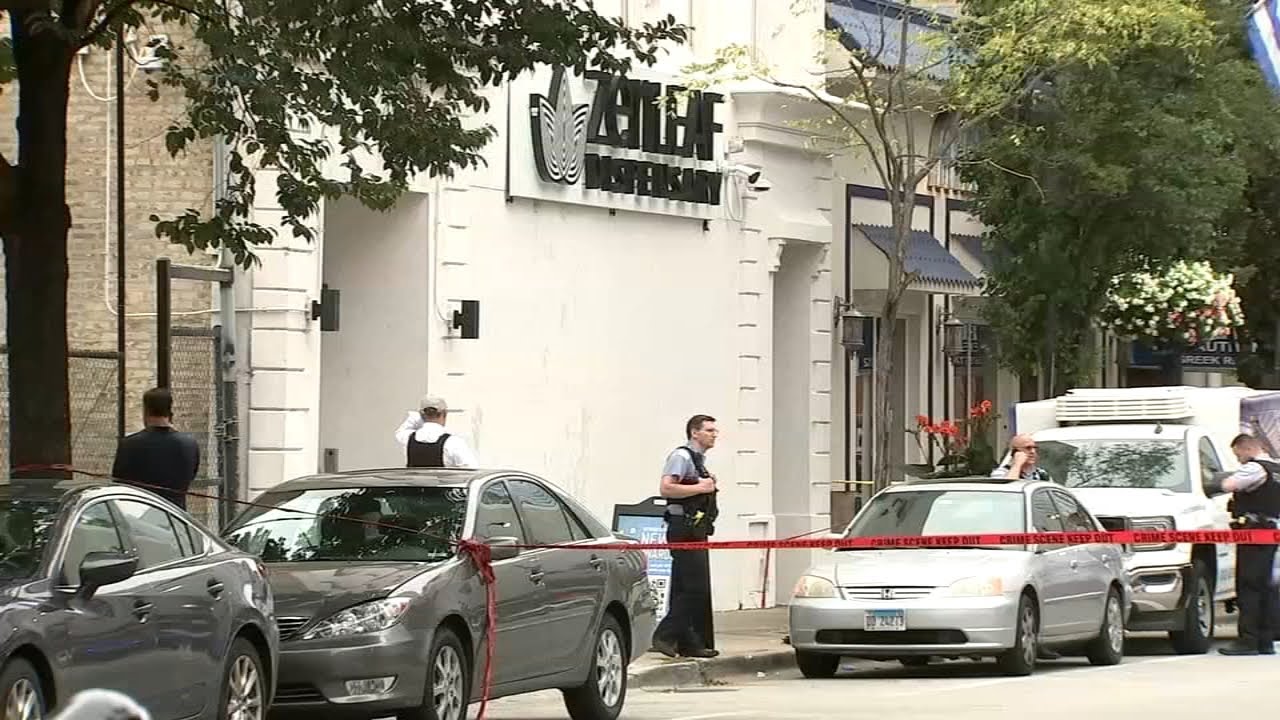 Dispensary guard fatally shoots man who stabbed him with axe: CPD