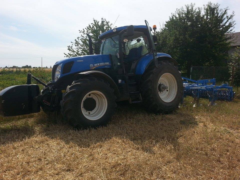 Koszenie i gruberowanie po rzepaku 2015 / New Holland & Claas