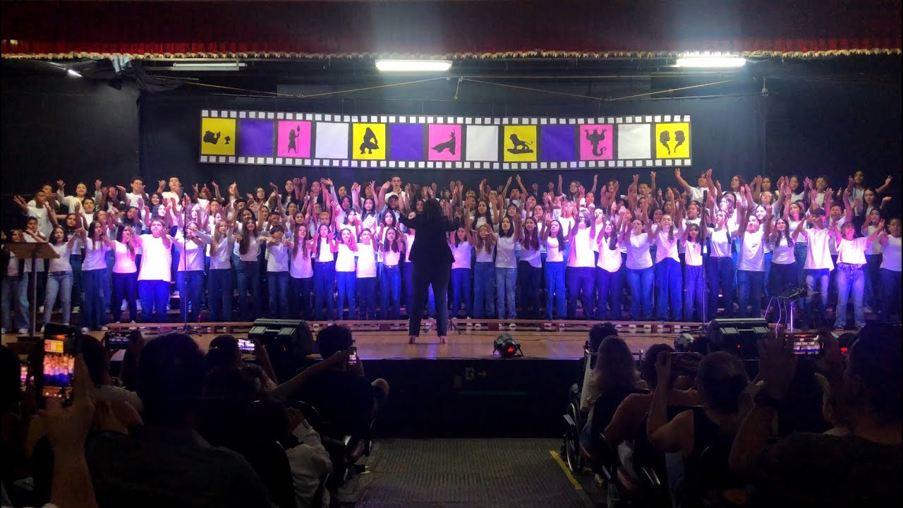 Hakuna Matata (The Lion King)  - Coral Jovem de Cosmópolis