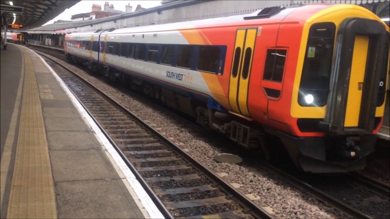 Trains at Salisbury - 05/12/17