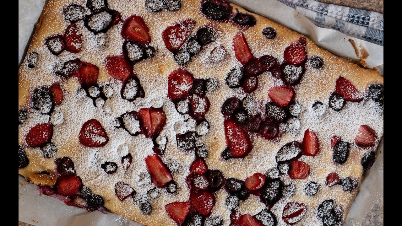 Easy Mixed Berry Pie | Homemade Dessert
