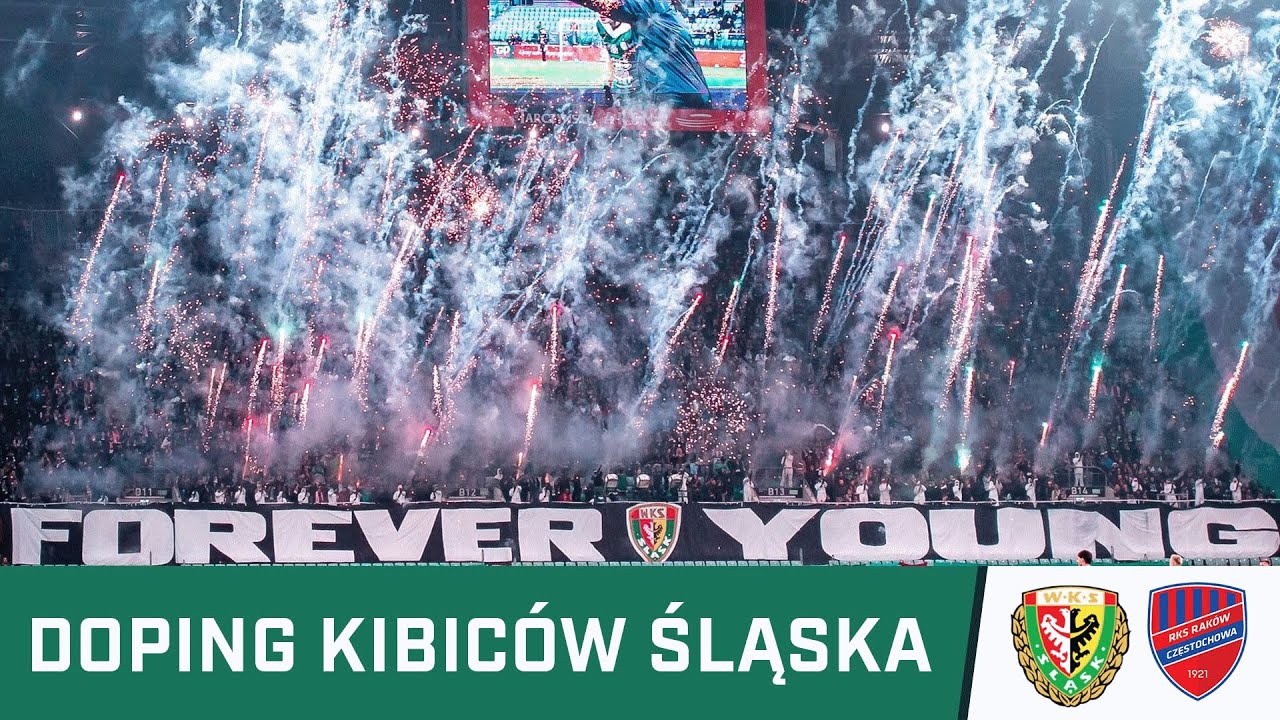 KIBICE: Doping kibiców Śląska w meczu z Rakowem Częstochowa