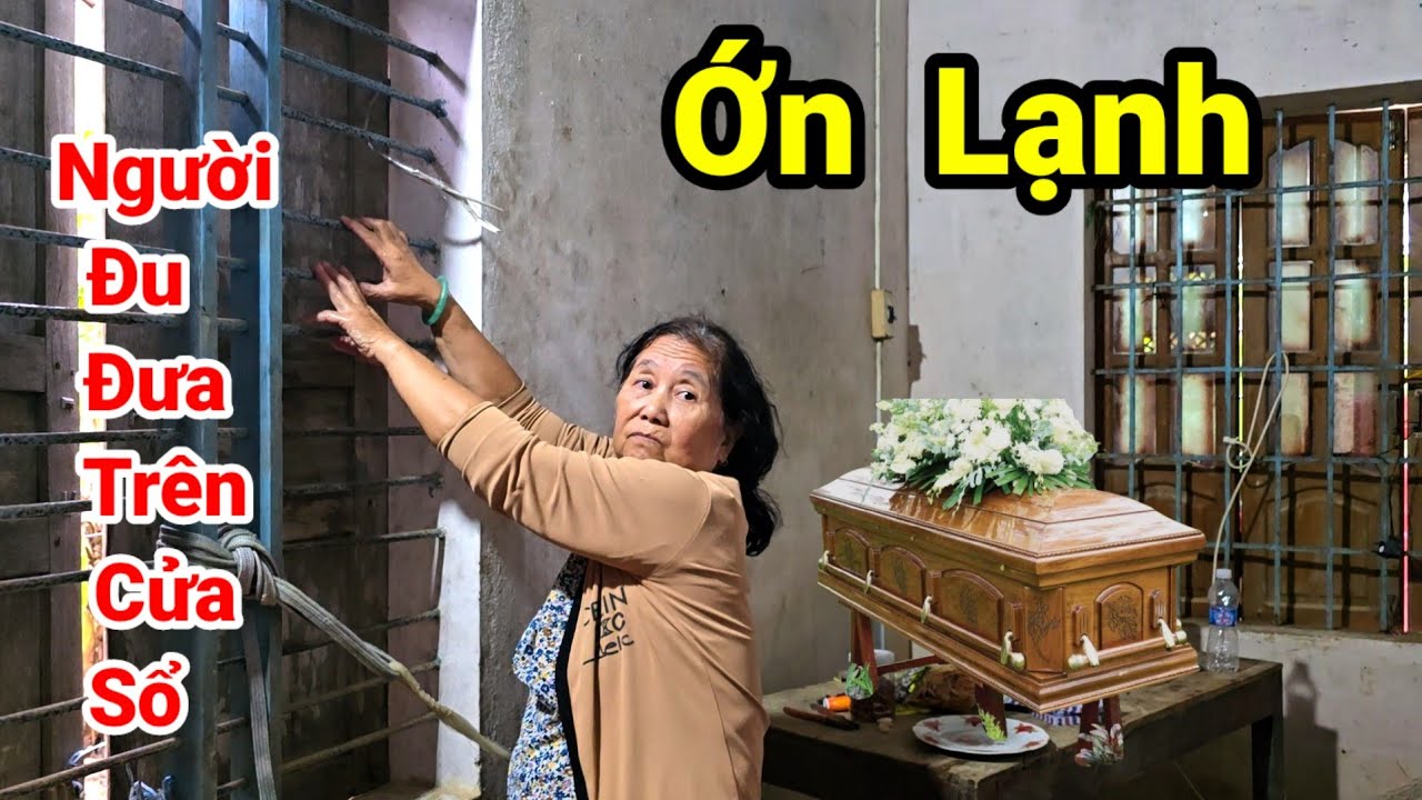 Thảm Kịch Lũ Lụt Người Treo Trên Cửa Sổ