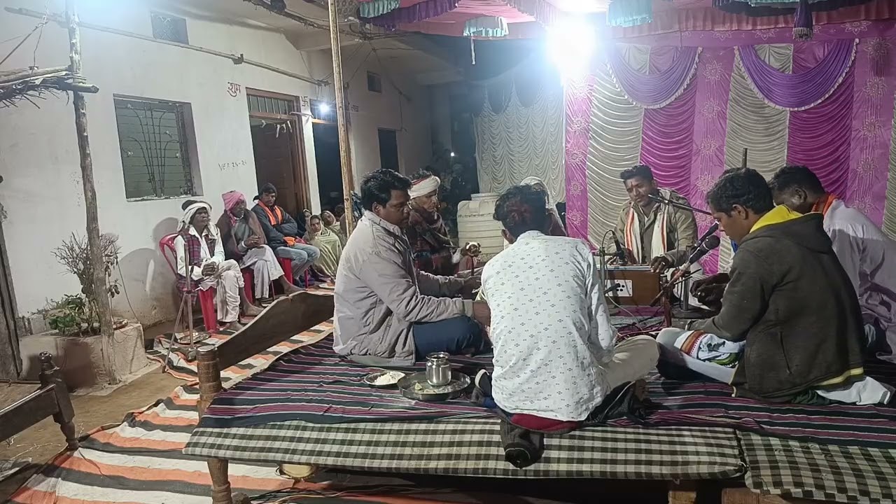 निमाड़ी भजन संध्या गायक दुरपति माताजी टाकलखेडा वाले ग्राम पटाल्दा में 🙏🙏🌺🌺🙏🌺🌺🙏