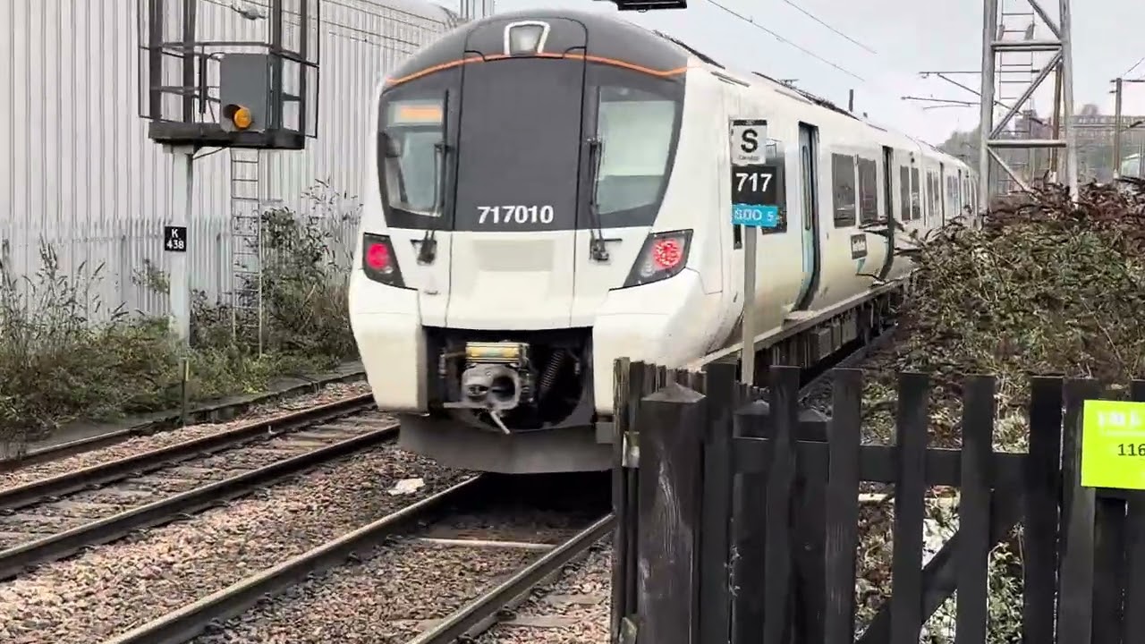 Diverted trains on the ECML at Hornsey