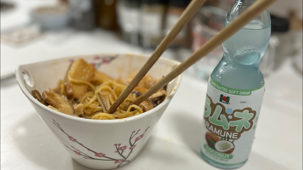 “Ramen and New Beginnings!” (Cooking With Kasey ep.1)