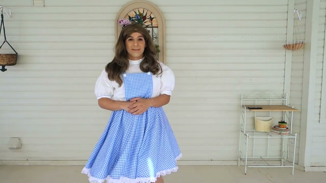 Crossdressing - Cute Dorothy dress
