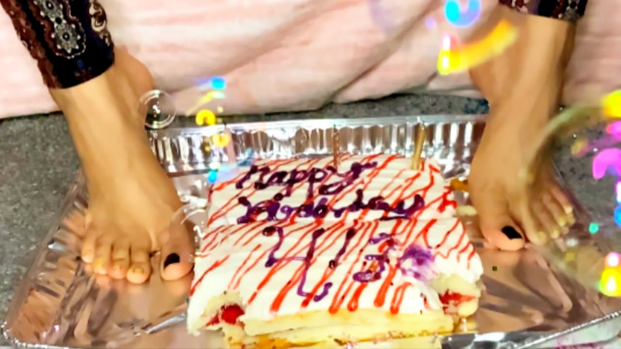 Crushing cake with my feet, it’s my birthday !!