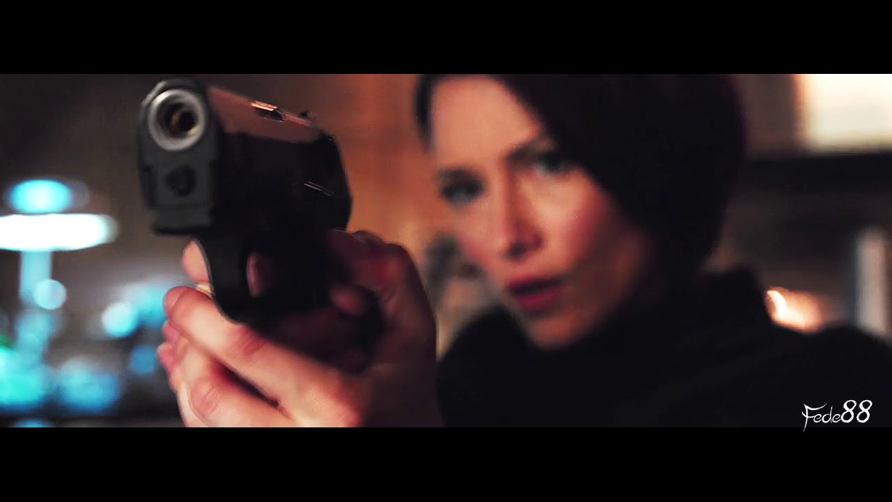 Sara & Alex [Crisis On Earth X]