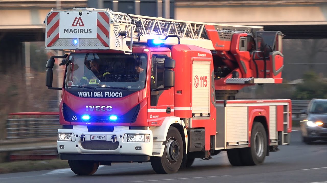 AutoScala Iveco EuroCargo 180E32 Vigili del Fuoco Mestre in emergenza - Italian Fire Ladder code 3