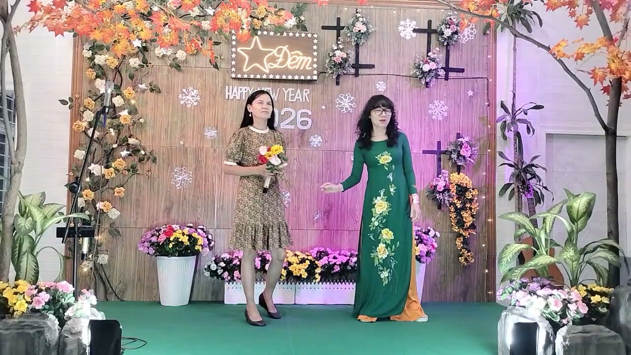 LAN VÀ ĐIỆP 3 / NGỌC LỢI