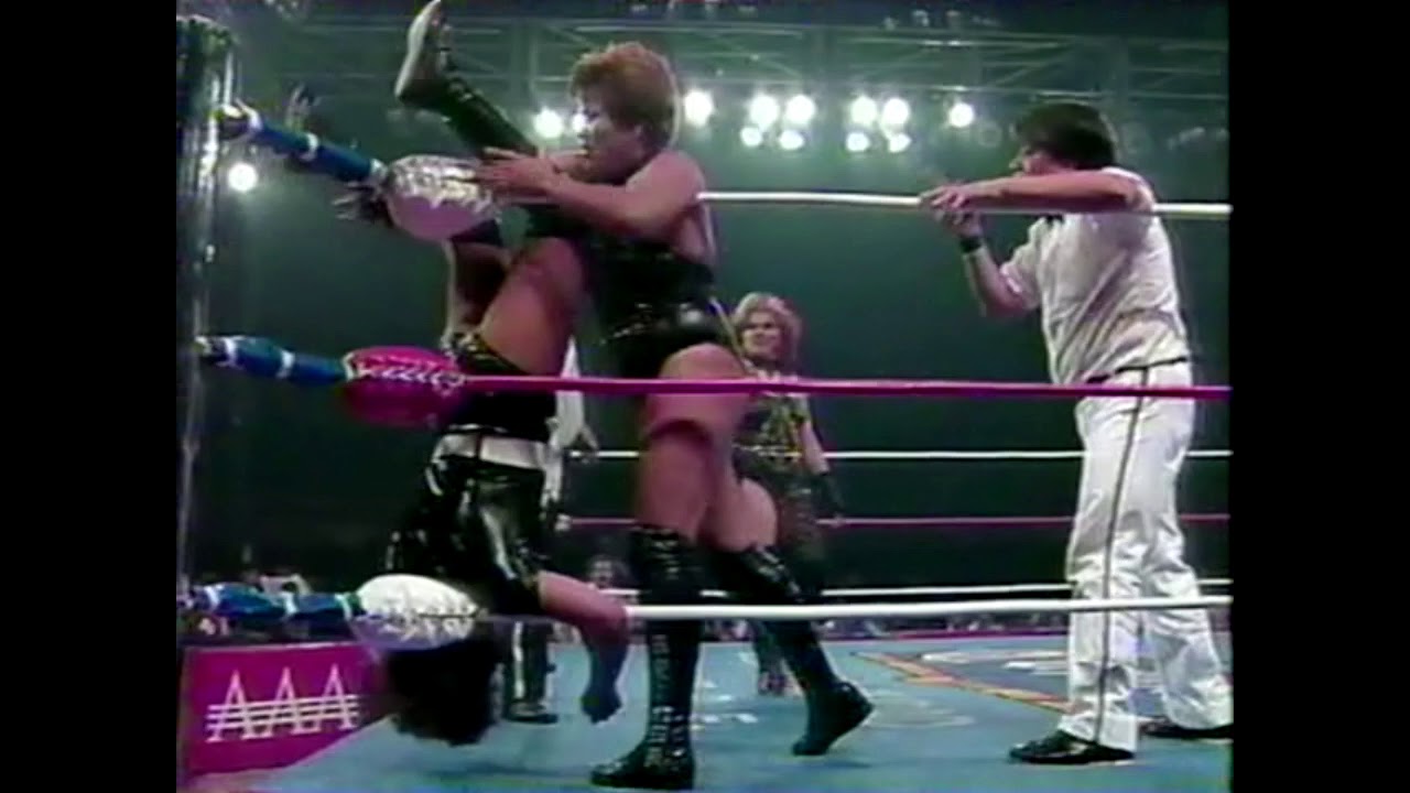 AAA Mex DF 1993 11 12 Neftaly y Briosa vs. Pantera Sureña y Wendy Lucha de Cabelleras