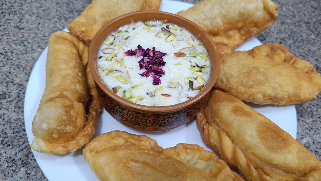 Bangalorian Style Rawewali Kheer Aur Halwewali Puri .#Banglorianstyleravewalikeeraurhalwewalipuri