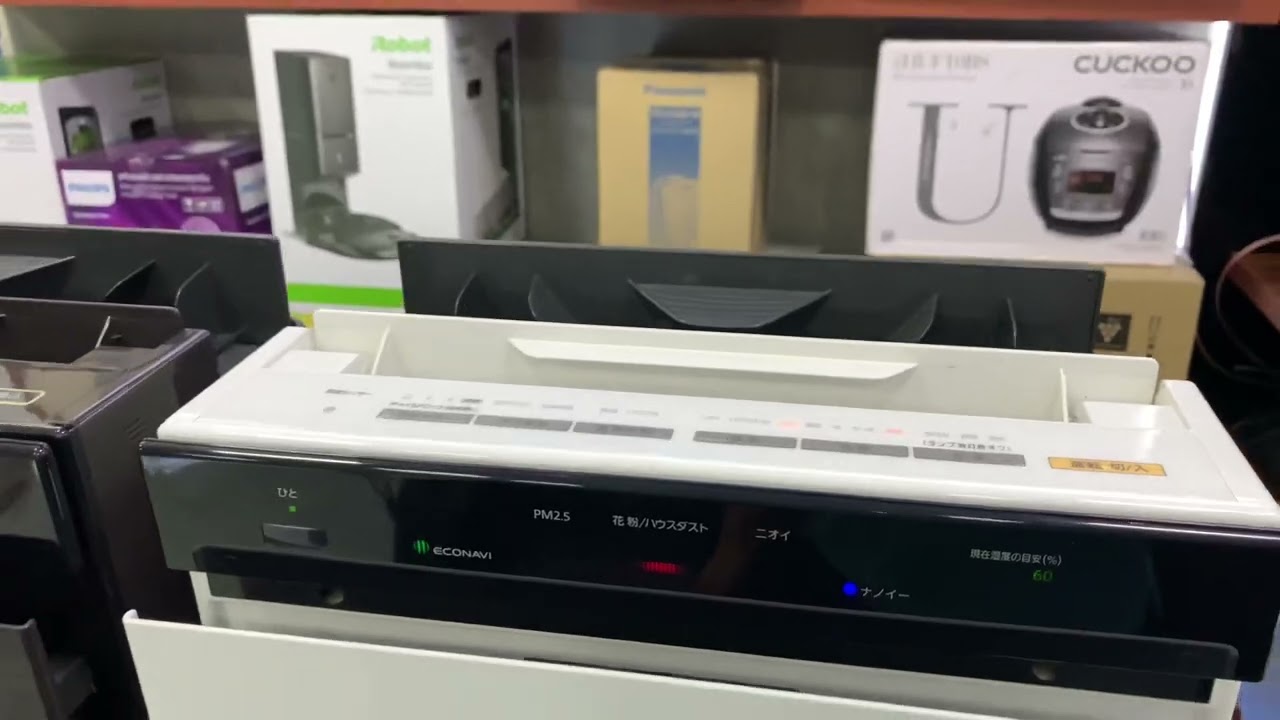 So sánh Lọc không khí bù ẩm Panasonic Vip F-VC70XR và Panasonic F-VC70XM