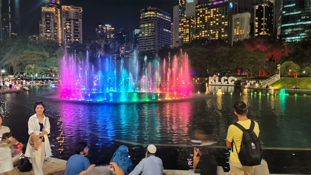 SURIA KLCC  Night Life 