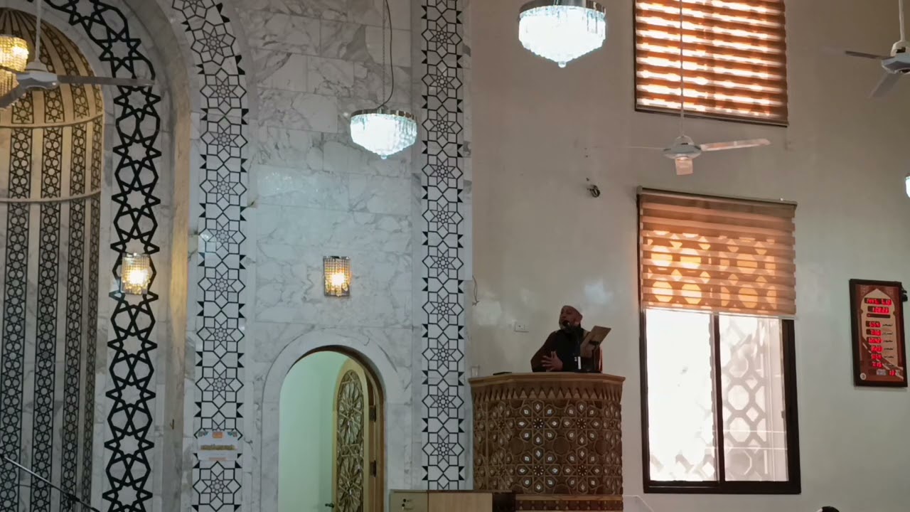الاحتفال بأعياد غير المسلمين